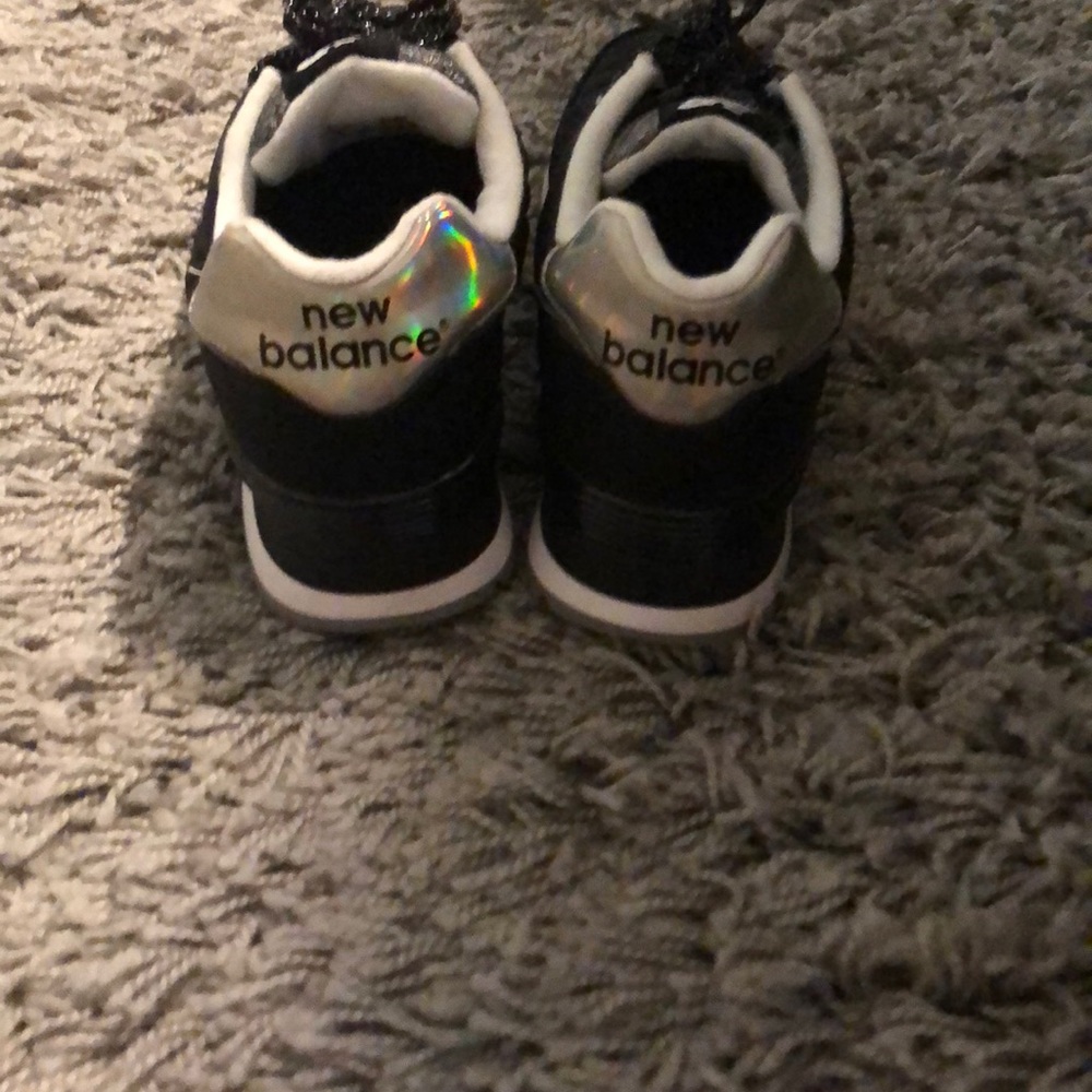 Shoes - Picture 2 of 4